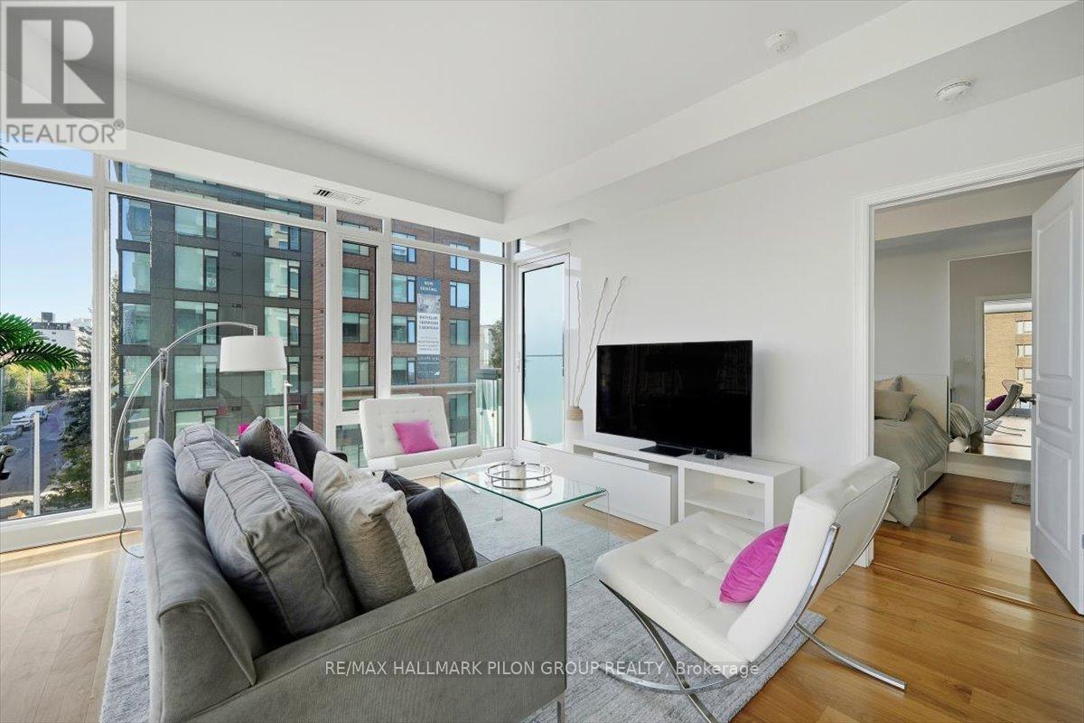 413 - 238 Besserer Street, Ottawa, Ontario  K1N 6B1 - Photo 4 - X12471745