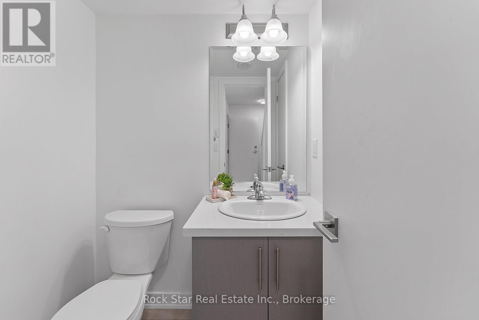 5 - 185 Veterans Drive, Brampton, Ontario  L7A 5L2 - Photo 13 - W12471762