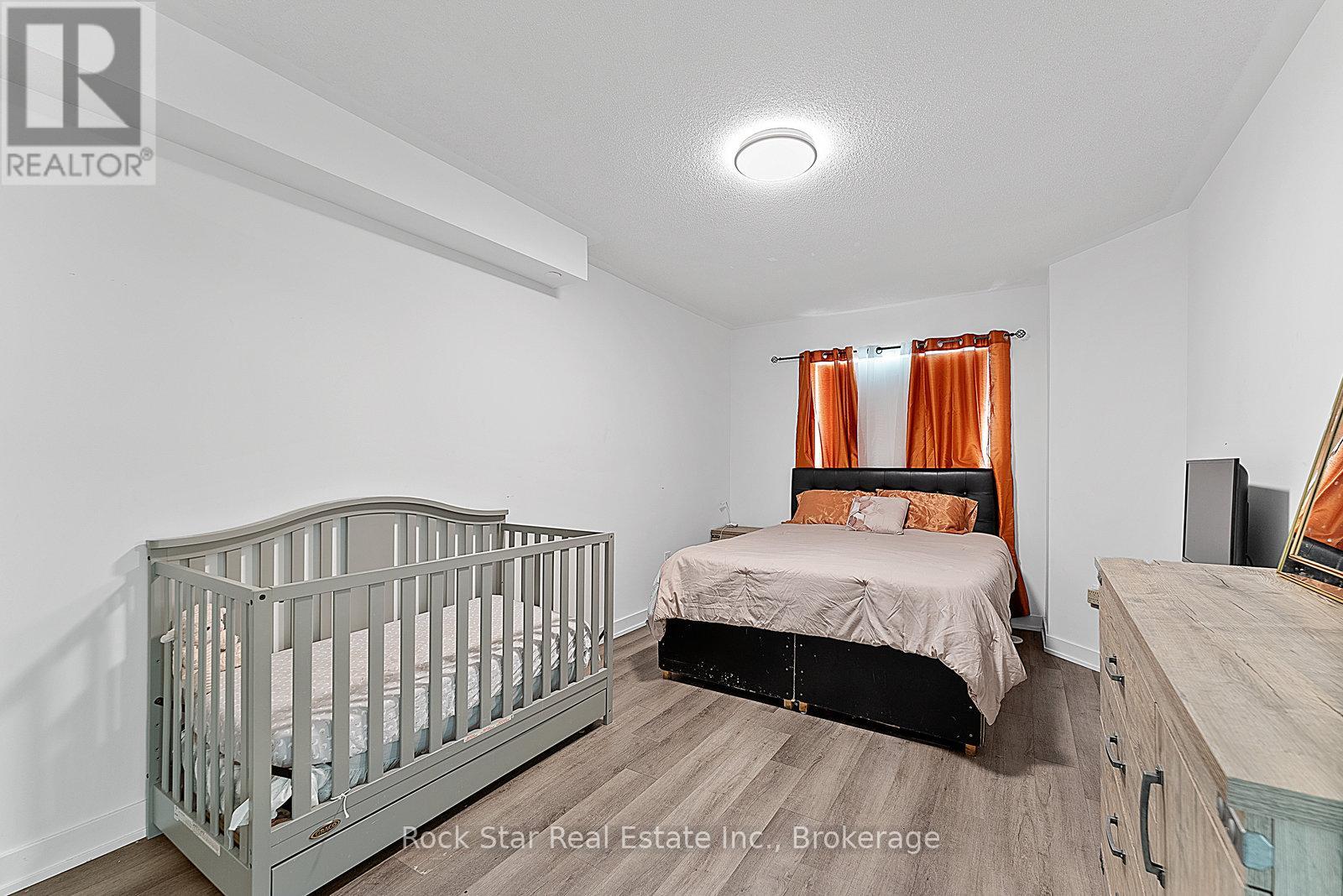 5 - 185 Veterans Drive, Brampton, Ontario  L7A 5L2 - Photo 22 - W12471762