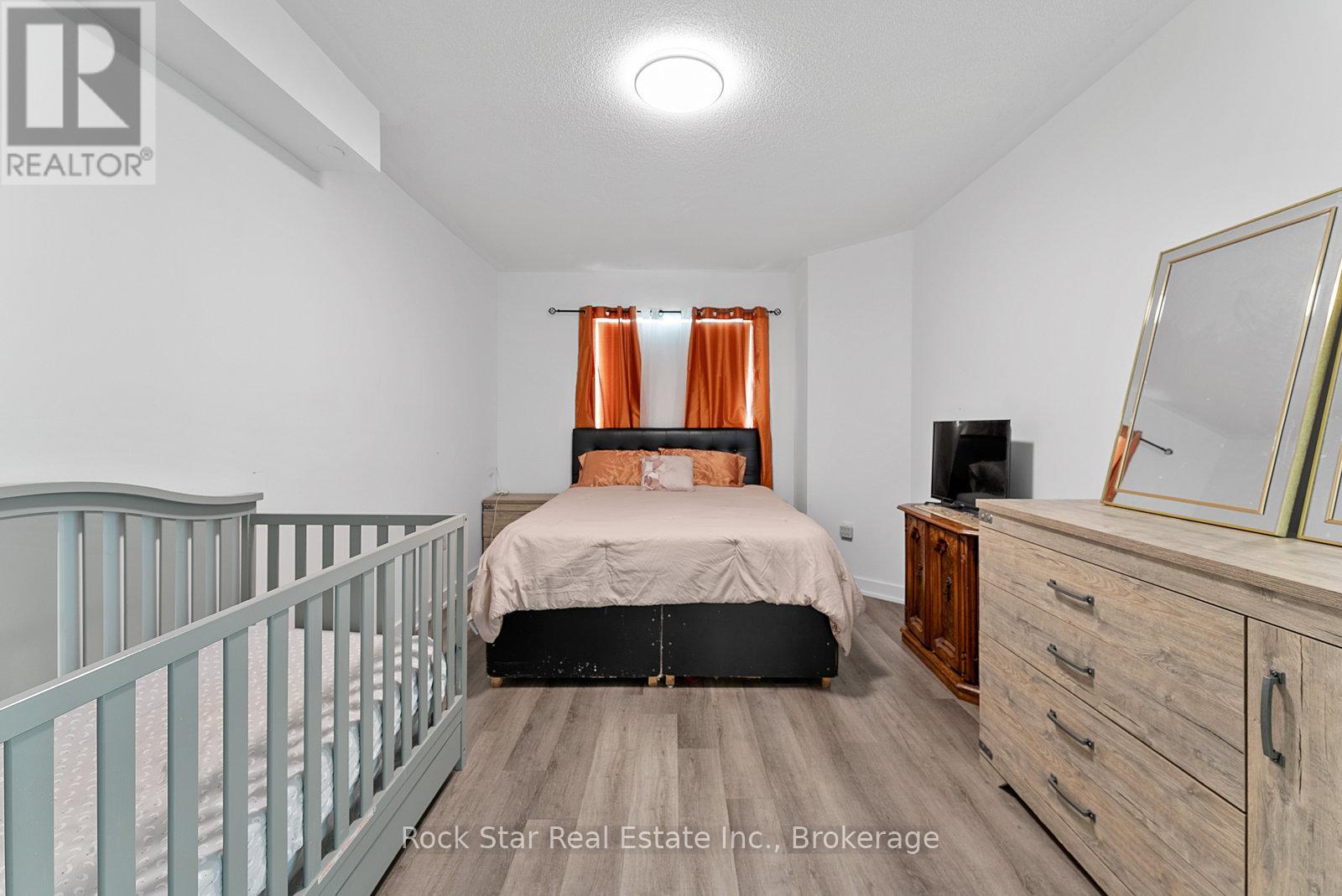 5 - 185 Veterans Drive, Brampton, Ontario  L7A 5L2 - Photo 23 - W12471762