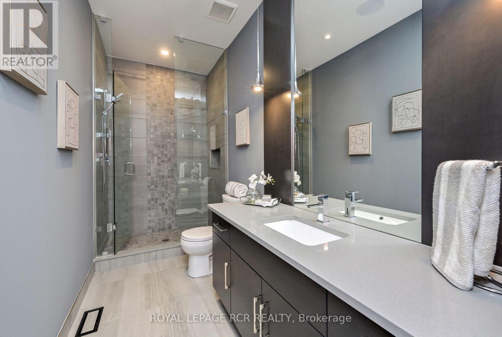 19 Dover Lane, Centre Wellington, Ontario  N1M 0E6 - Photo 12 - X12471604
