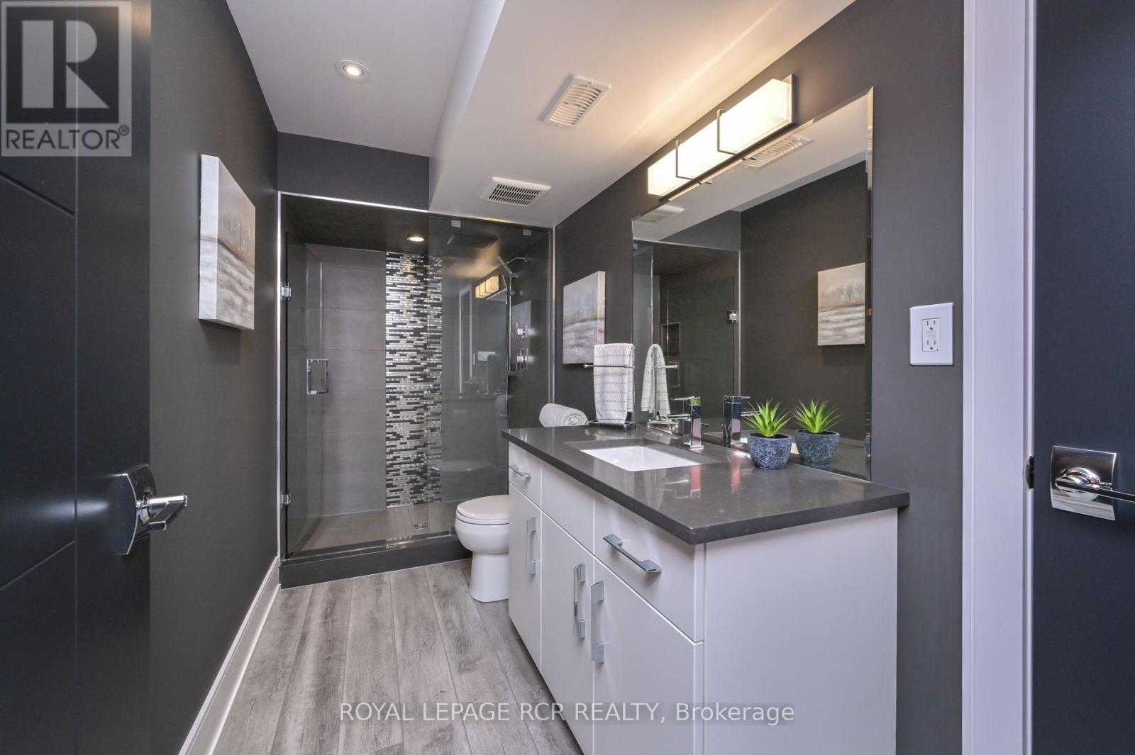 19 Dover Lane, Centre Wellington, Ontario  N1M 0E6 - Photo 20 - X12471604
