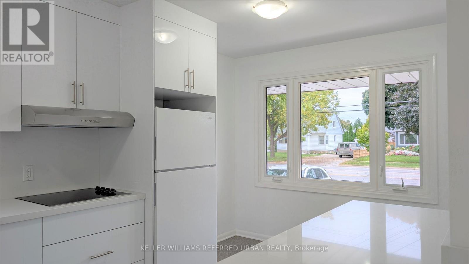 461 Geneva Street S, St. Catharines, Ontario  L2N 2H2 - Photo 3 - X12471610