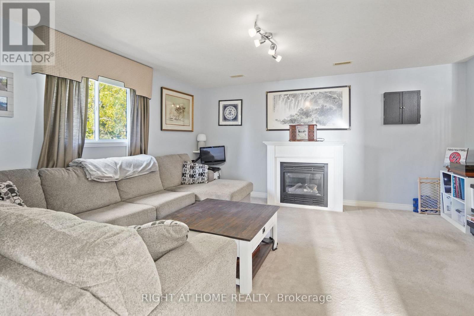 291 Schneller Drive, Wilmot, Ontario  N3A 2K8 - Photo 7 - X12471613