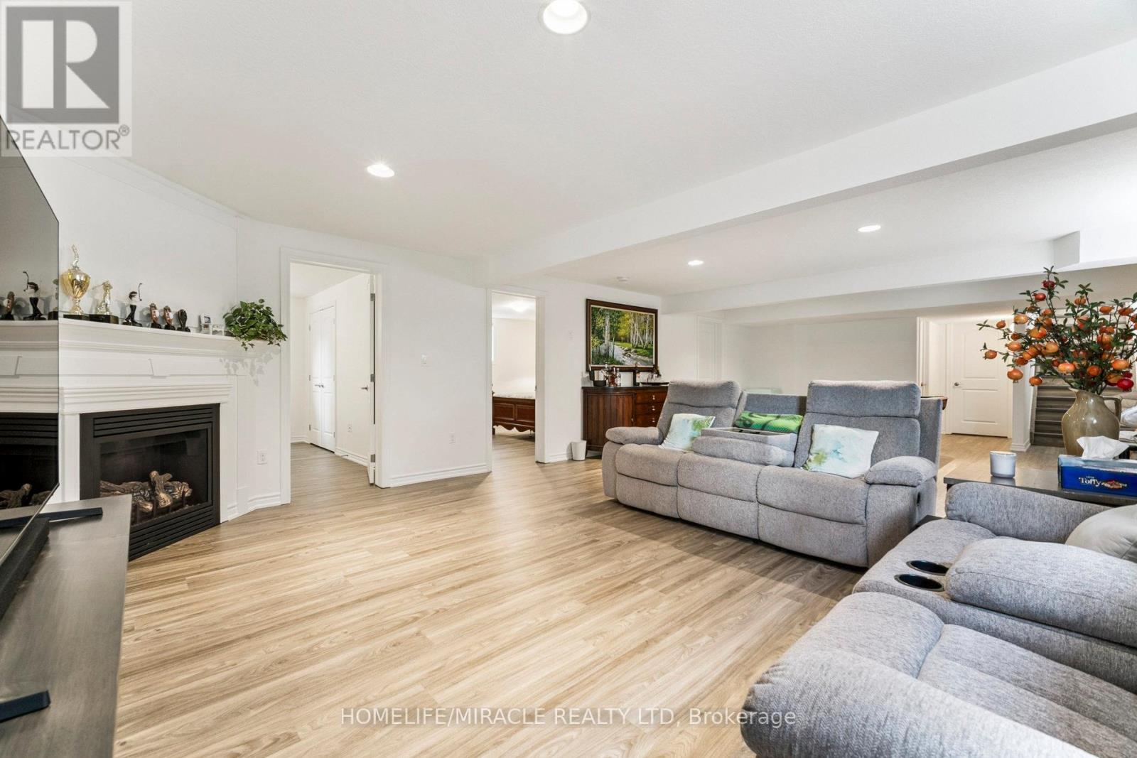 6 - 1430 Highbury Avenue N, London East, Ontario  N5Y 6M4 - Photo 31 - X12471620