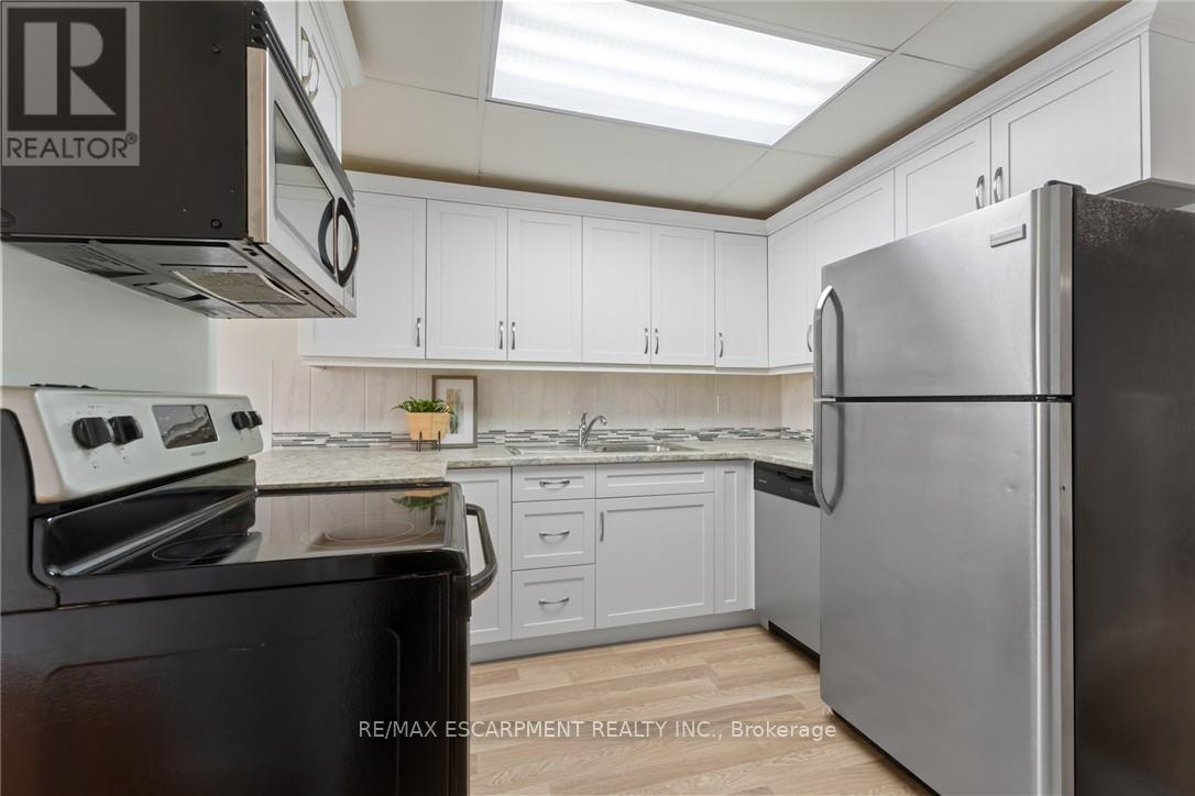 10 - 8646 Willoughby Drive, Niagara Falls, Ontario  L2G 6X7 - Photo 11 - X12471628