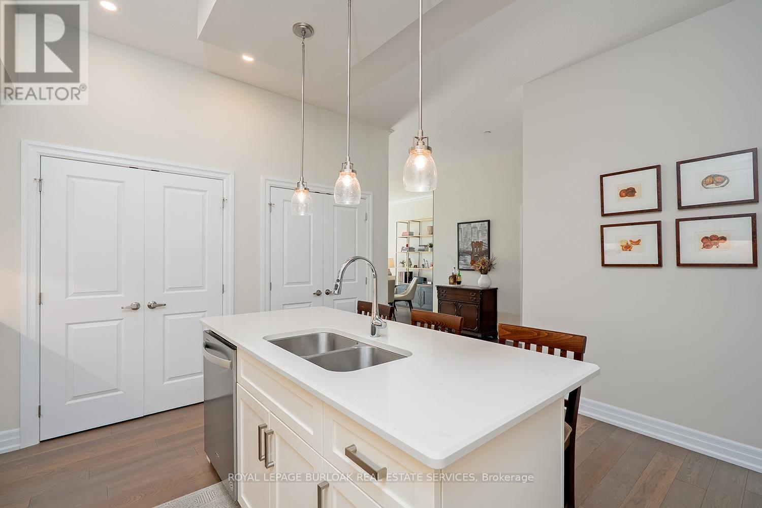 202 - 1878 Gordon Street, Guelph, Ontario  N1L 0P4 - Photo 6 - X12471648