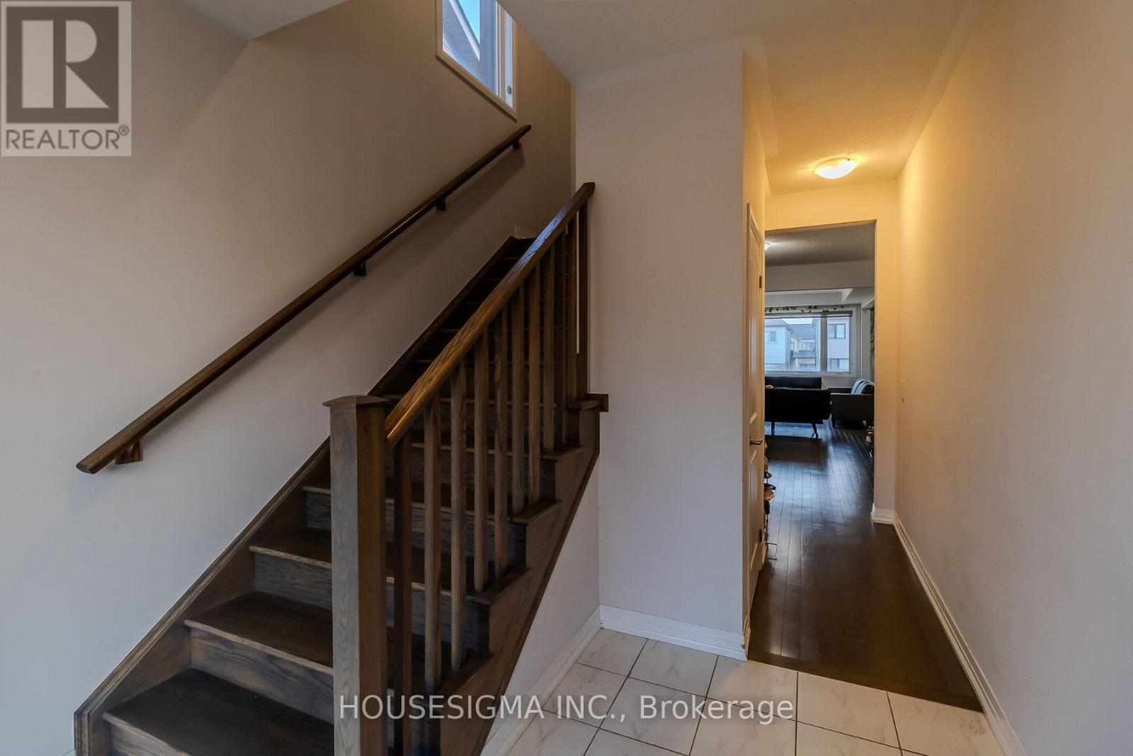 139 Fairey Crescent, Hamilton, Ontario  L0R 1W0 - Photo 4 - X12471651