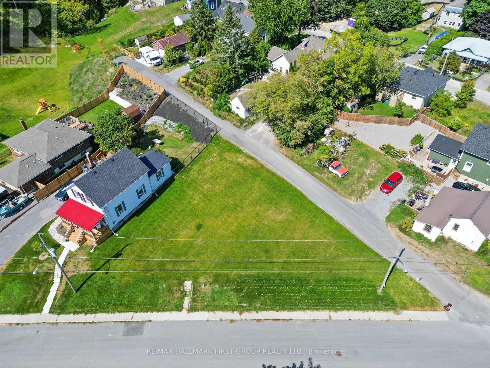 14 Alexander Street, Port Hope, Ontario  L1A 1B2 - Photo 13 - X12471653