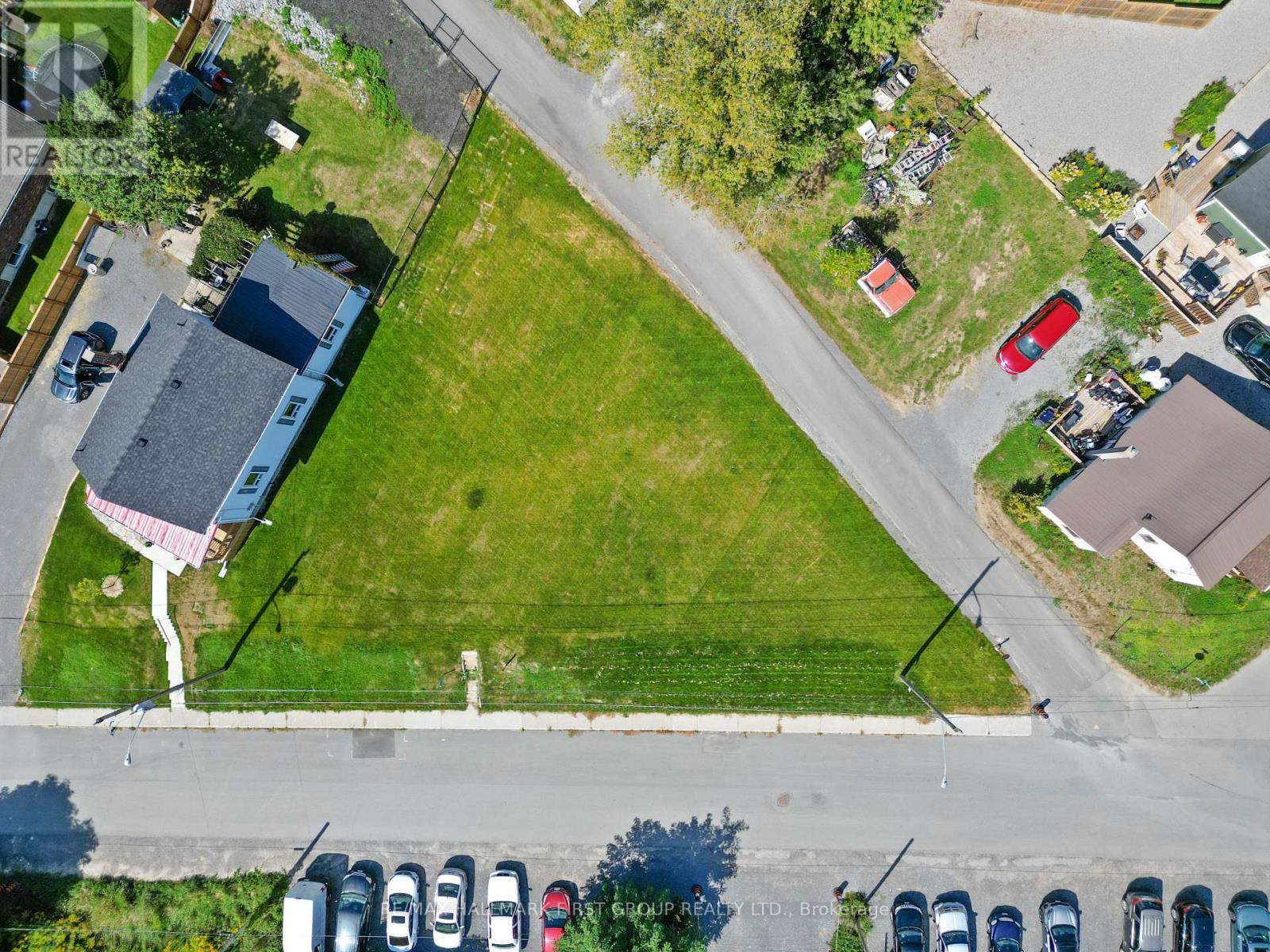 14 Alexander Street, Port Hope, Ontario  L1A 1B2 - Photo 14 - X12471653