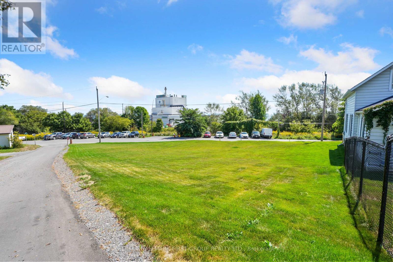 14 Alexander Street, Port Hope, Ontario  L1A 1B2 - Photo 5 - X12471653