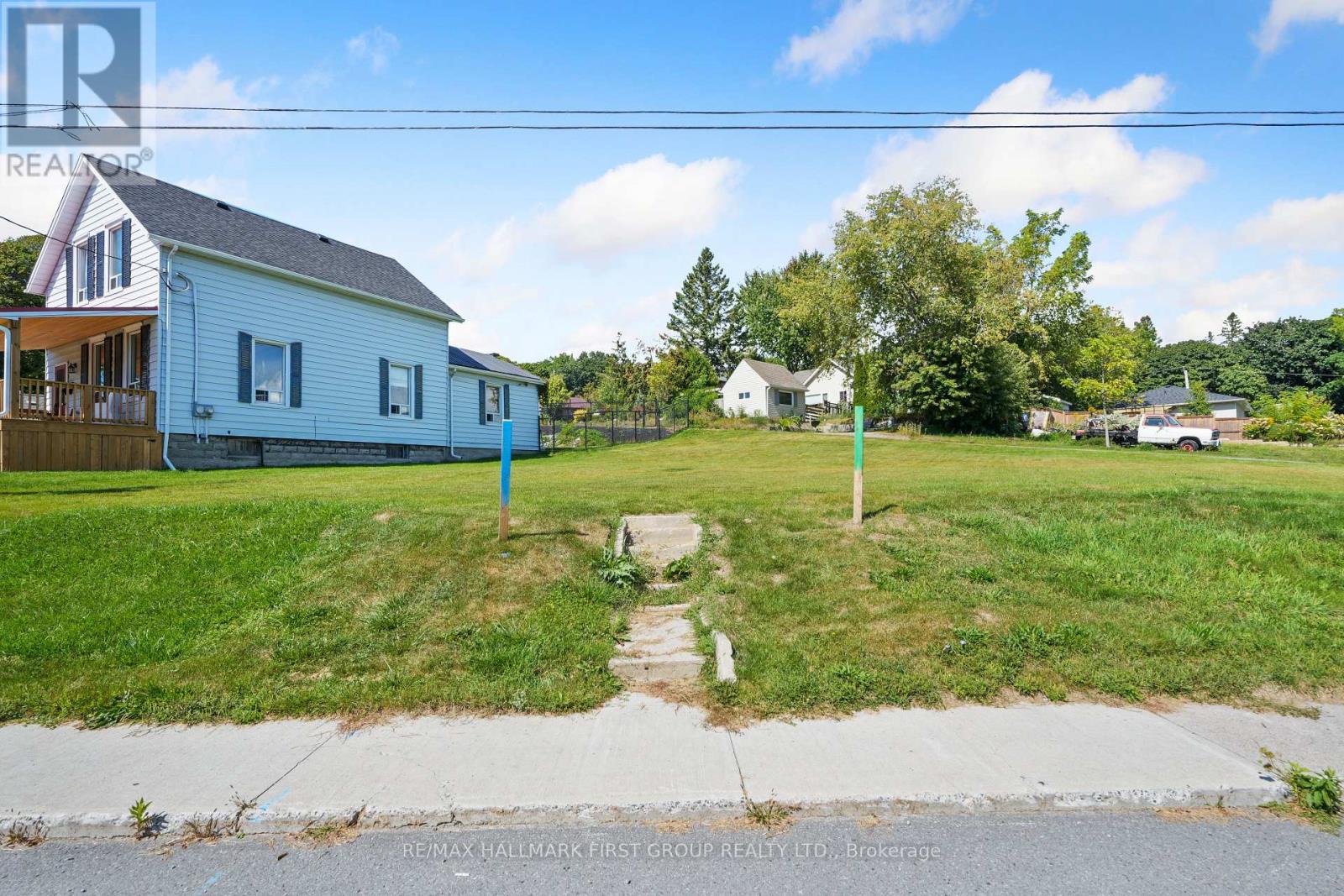 14 Alexander Street, Port Hope, Ontario  L1A 1B2 - Photo 8 - X12471653
