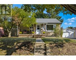 27 BROADMOOR AVENUE, Kitchener, Ontario