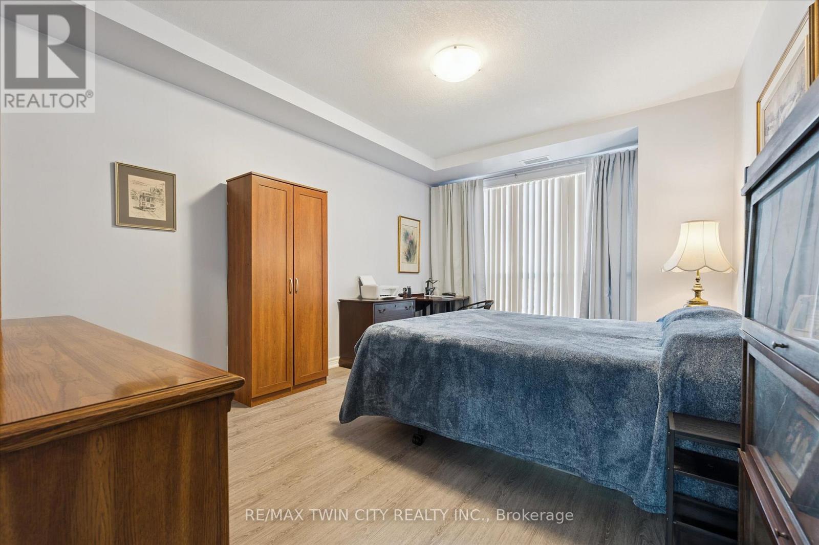 809 - 539 Belmont Avenue W, Kitchener, Ontario  N2M 0A2 - Photo 14 - X12471701