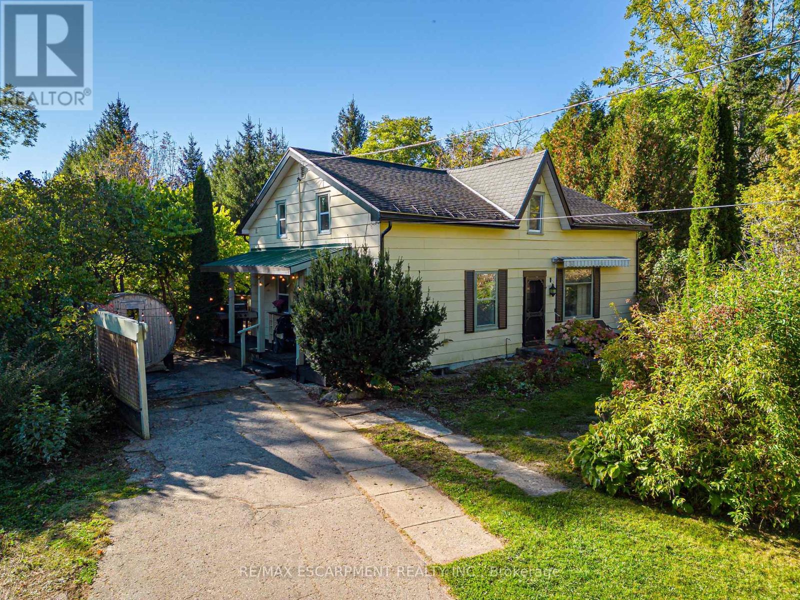 225 Berry Street, Meaford, Ontario  N4L 1G9 - Photo 4 - X12471722