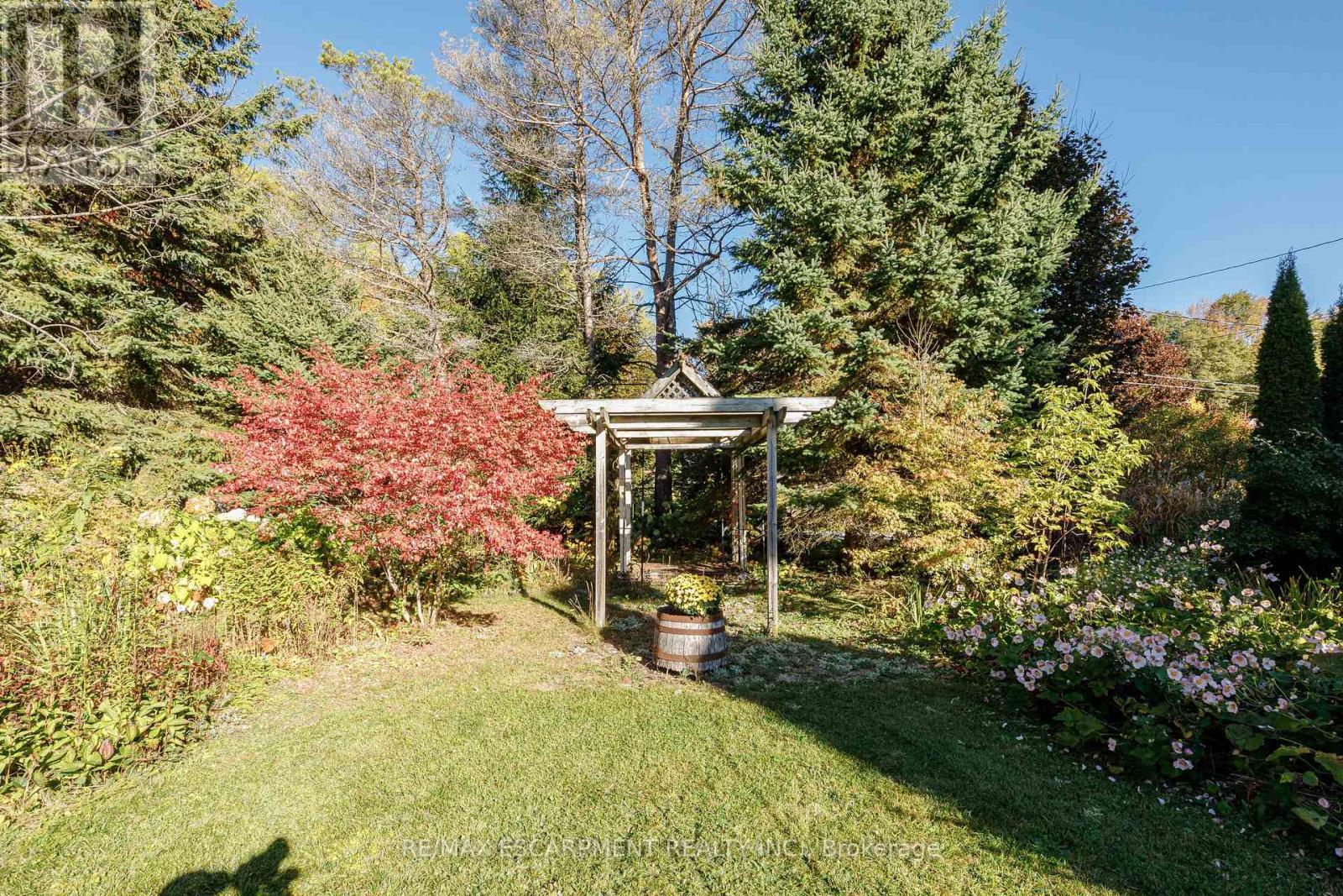 225 Berry Street, Meaford, Ontario  N4L 1G9 - Photo 47 - X12471722