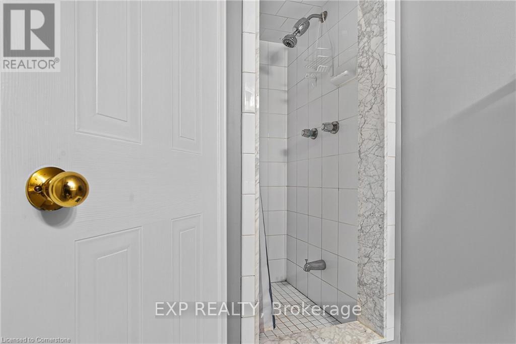 119 - 302 College Avenue W, Guelph, Ontario  N1G 4T6 - Photo 21 - X12471736