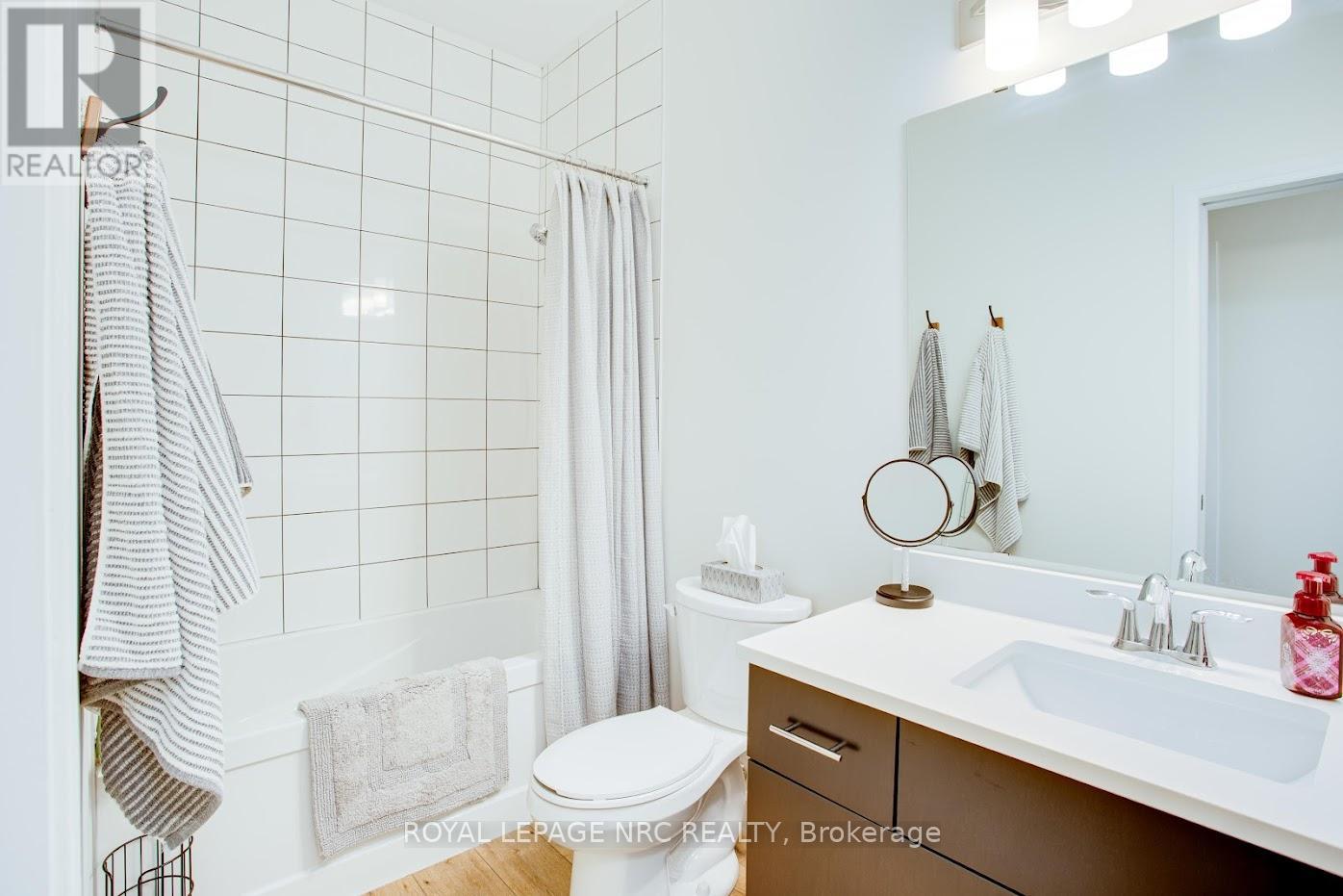 B - 12 Shores Lane, Fort Erie, Ontario  L0S 1B0 - Photo 16 - X12471783