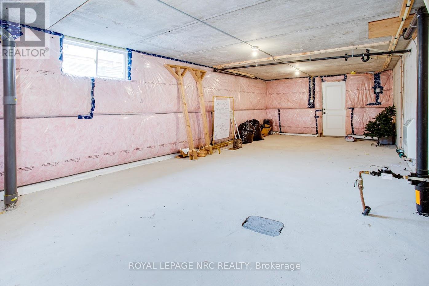 B - 12 Shores Lane, Fort Erie, Ontario  L0S 1B0 - Photo 18 - X12471783