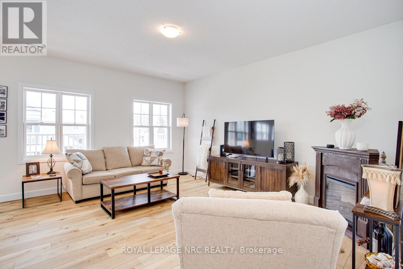 B - 12 Shores Lane, Fort Erie, Ontario  L0S 1B0 - Photo 6 - X12471783