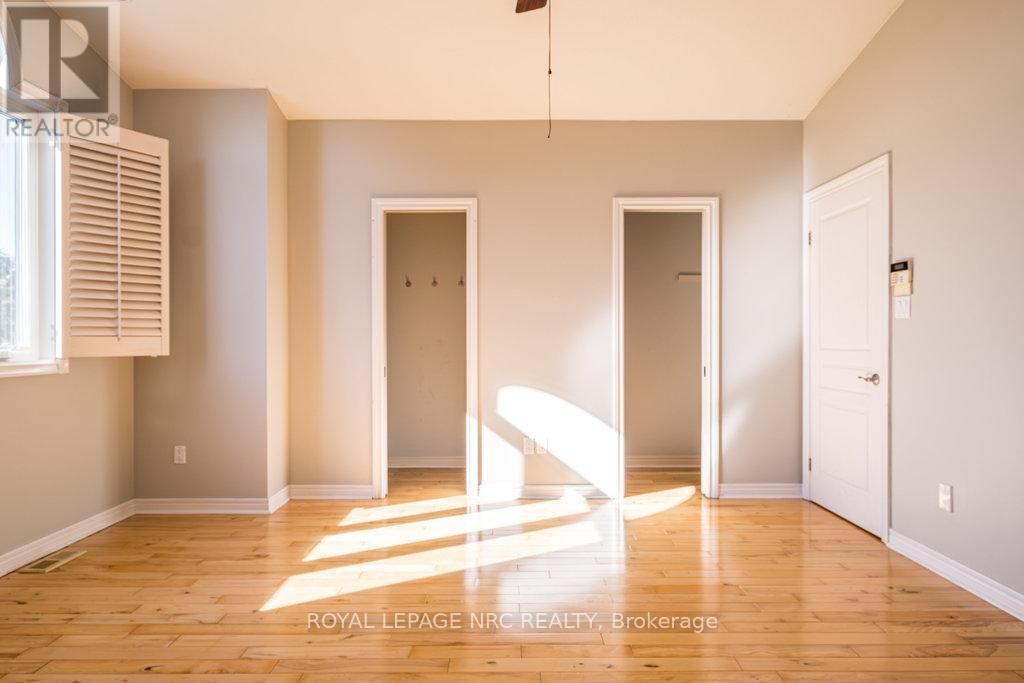 8071 Costabile Drive, Niagara Falls, Ontario  L2H 3H4 - Photo 19 - X12471784