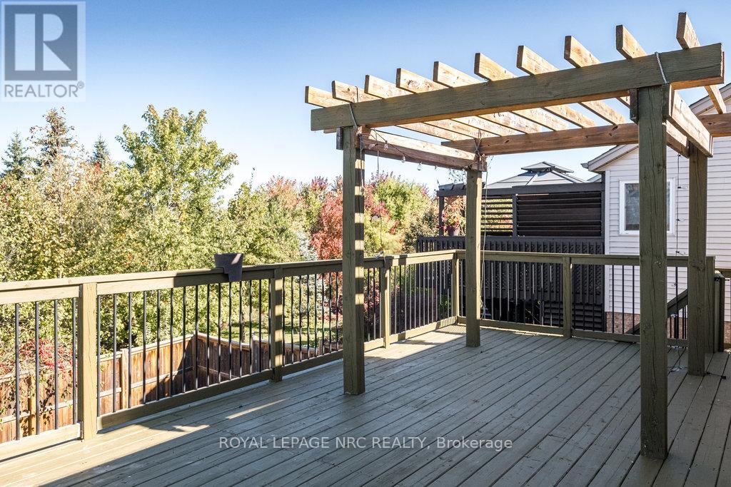 8071 Costabile Drive, Niagara Falls, Ontario  L2H 3H4 - Photo 39 - X12471784