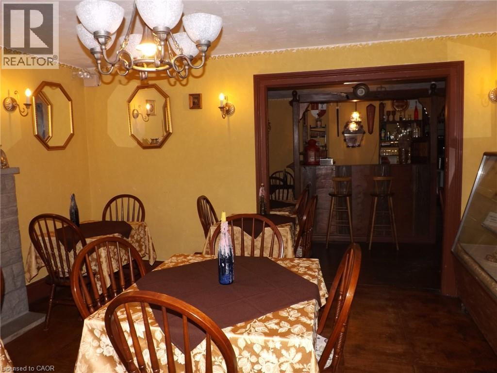 5815 Main Street, Niagara Falls, Ontario  L2G 5Z6 - Photo 16 - 40780619
