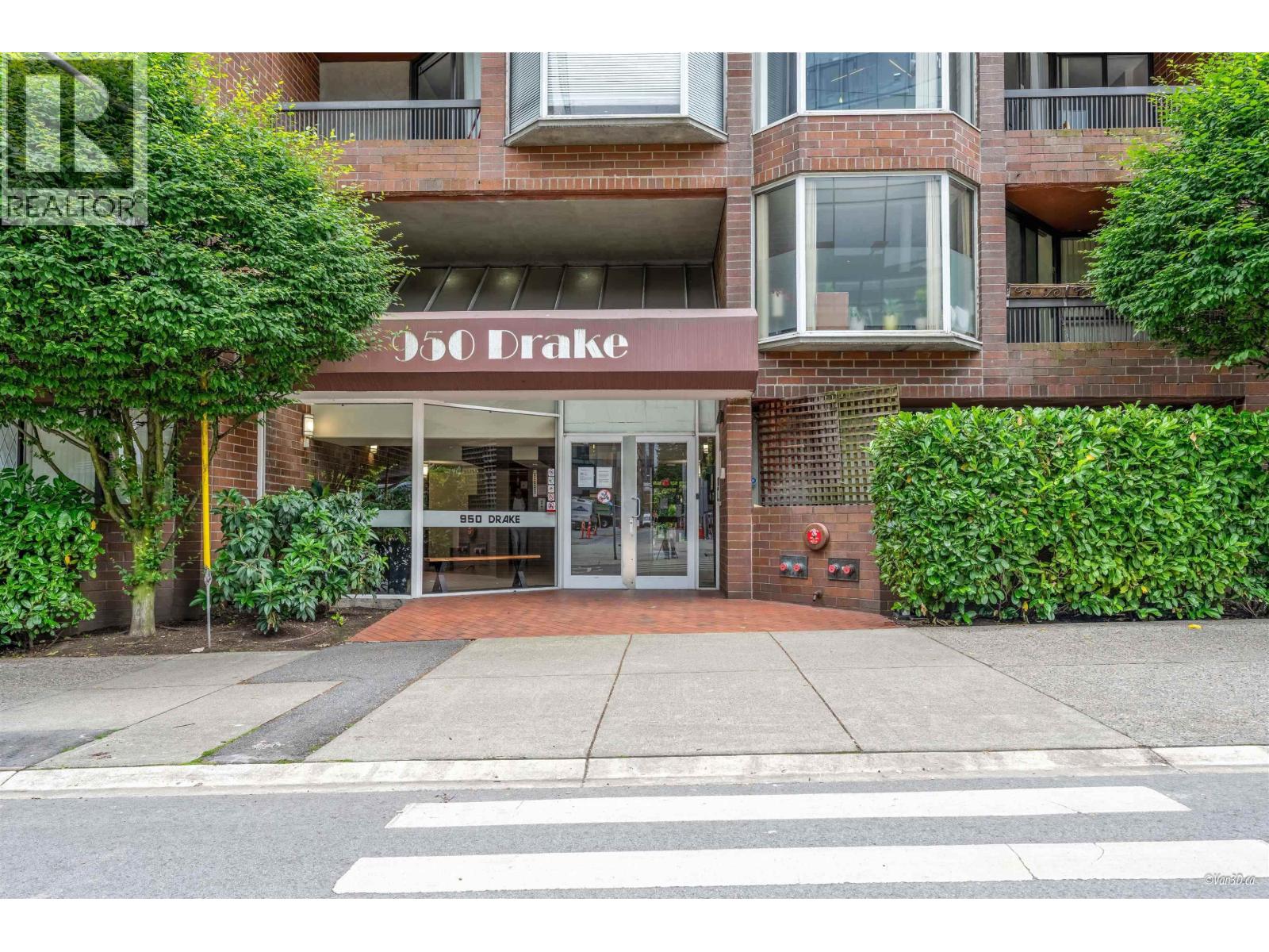 512 950 Drake Street, Vancouver, British Columbia  V6Z 2B9 - Photo 2 - R3059873