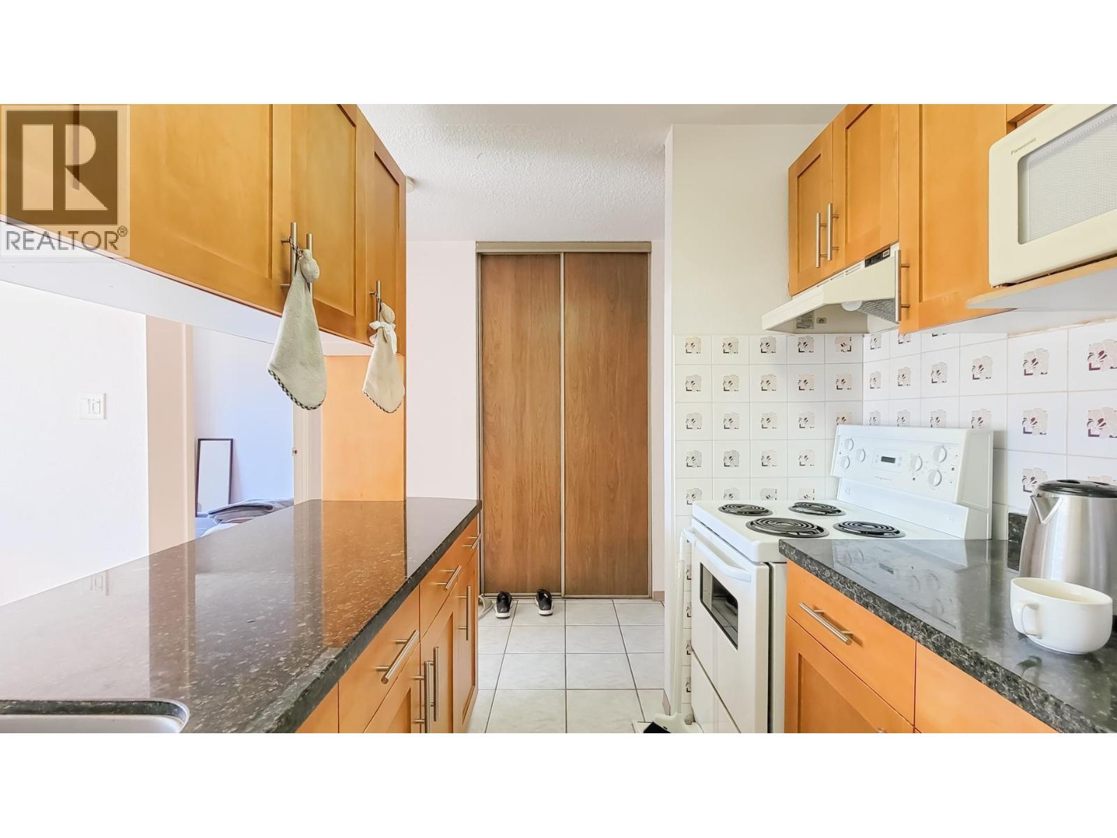 512 950 Drake Street, Vancouver, British Columbia  V6Z 2B9 - Photo 5 - R3059873