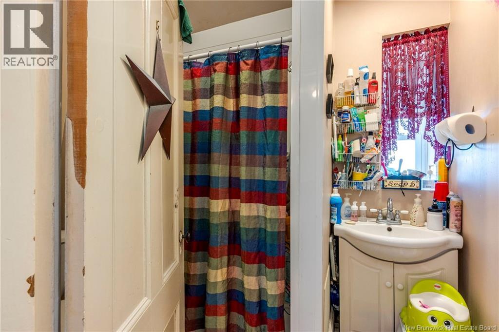 201-203 Guilford Street, Saint John, New Brunswick  E2M 1V8 - Photo 32 - NB127923