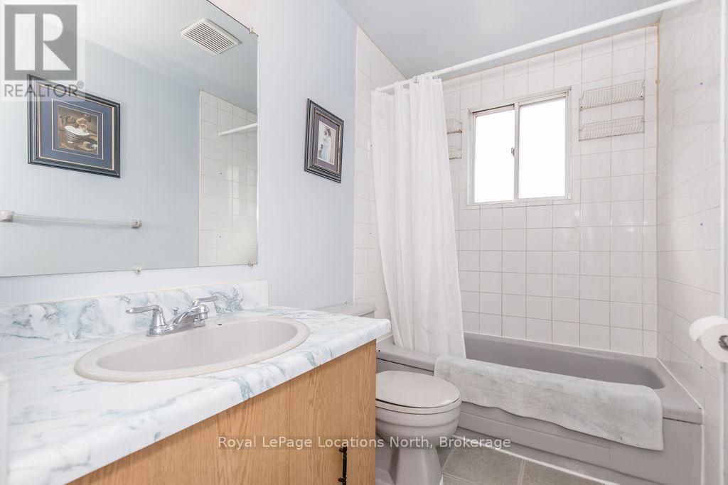 677 Bayview Drive, Midland, Ontario  L4R 4Y8 - Photo 17 - S12471792