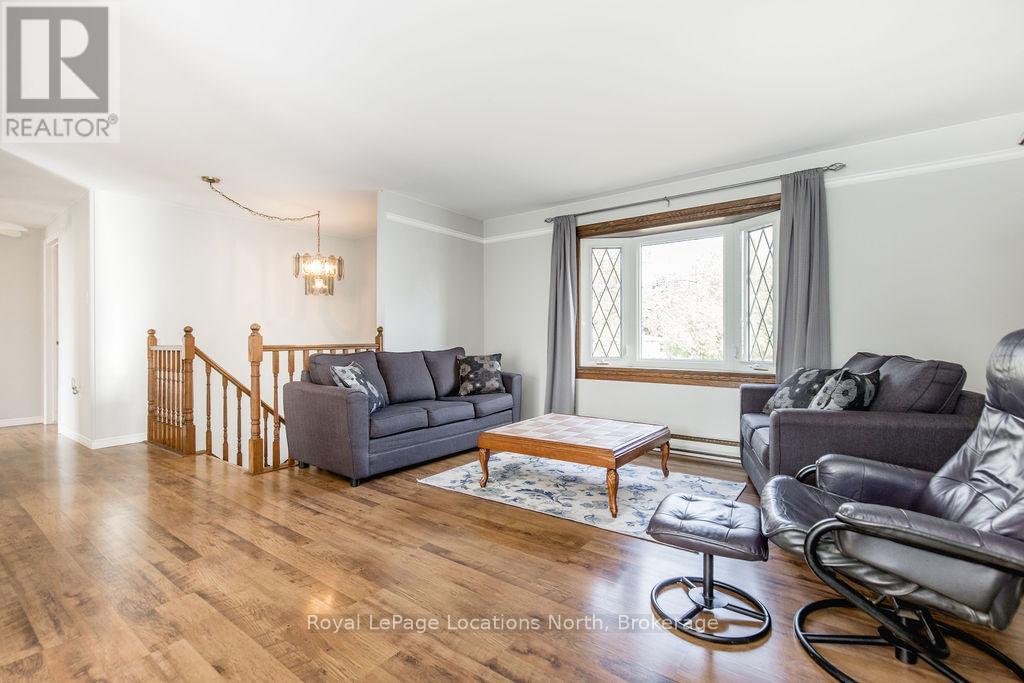 677 Bayview Drive, Midland, Ontario  L4R 4Y8 - Photo 7 - S12471792