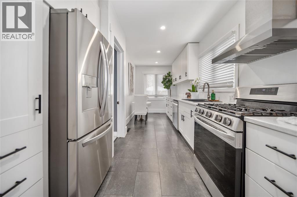 336 Blanche Street, Sarnia, Ontario N7T 6N5 - Photo 14 - 25022508