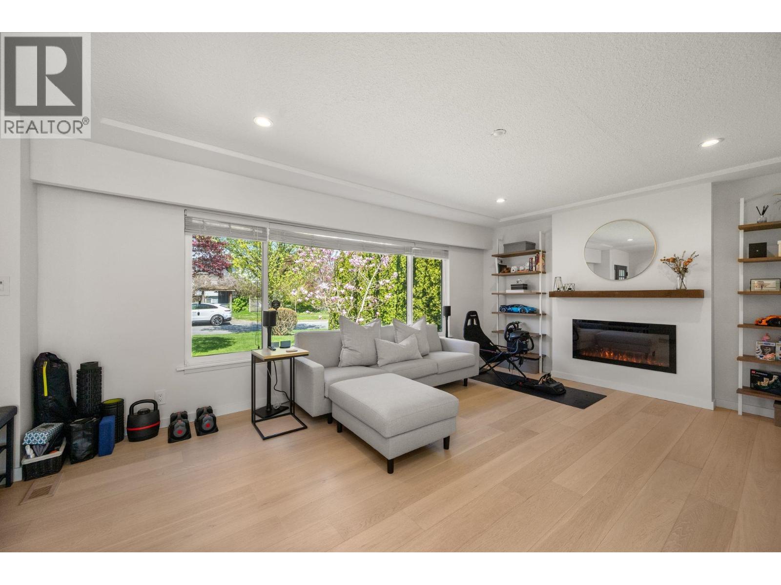 2566 Mcbain Avenue, Vancouver, British Columbia  V6L 2C6 - Photo 3 - R3059886