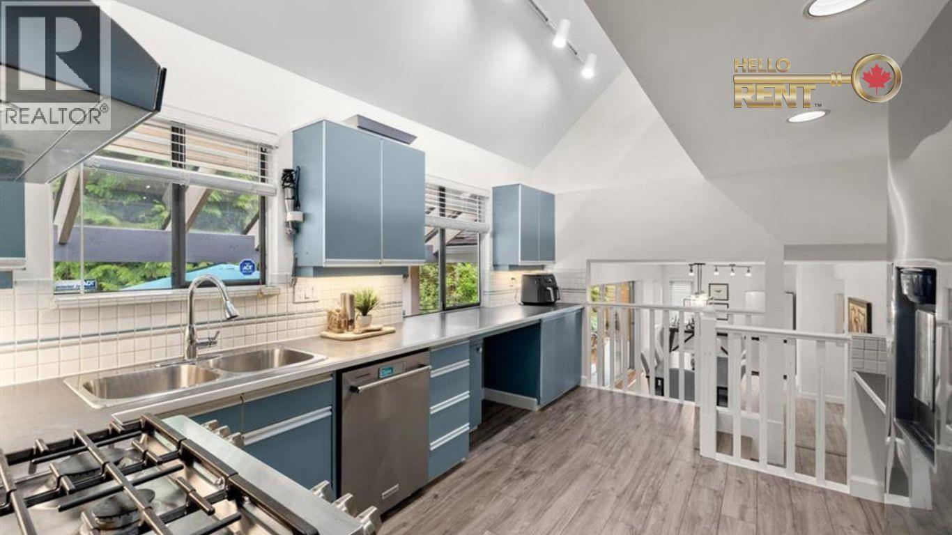 3690 Rutherford Crescent, North Vancouver, British Columbia  V7N 2C7 - Photo 11 - R3059896