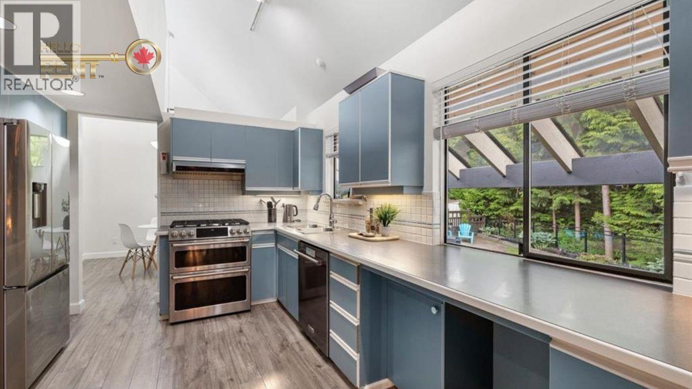 3690 Rutherford Crescent, North Vancouver, British Columbia  V7N 2C7 - Photo 12 - R3059896