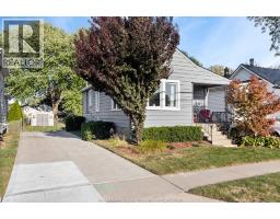 376 LAUZON, Windsor, Ontario