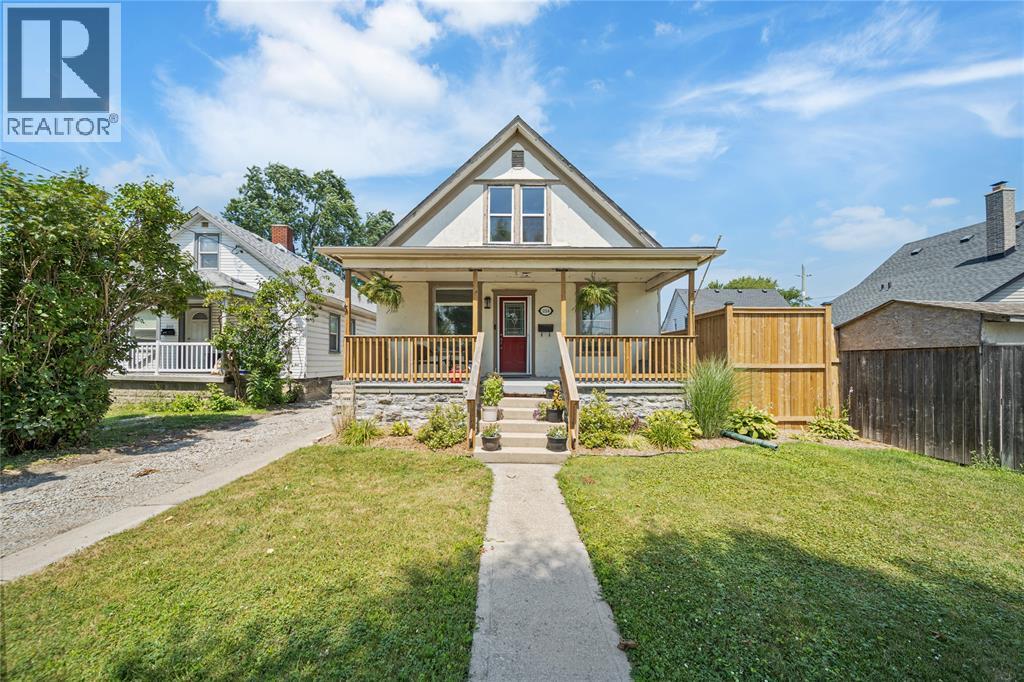 224 Confederation Street, Sarnia, Ontario  N7T 1Z8 - Photo 1 - 25026603