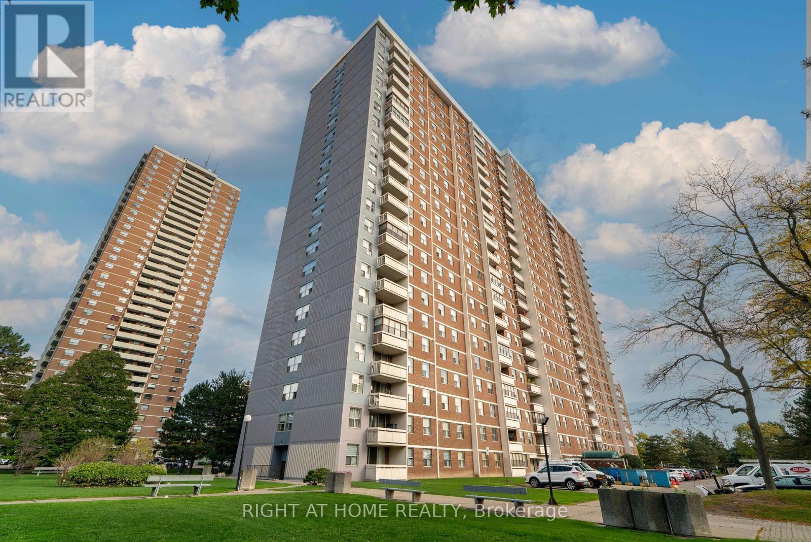 1506 - 205 HILDA AVENUE, Toronto, Ontario