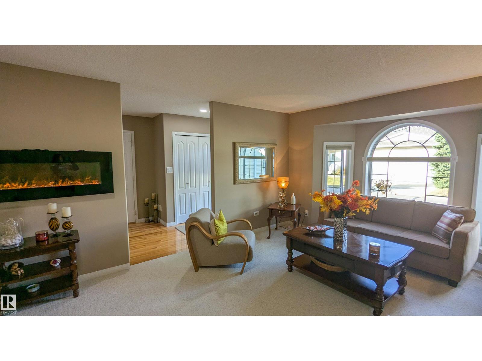 959 Youville Dr W Nw, Edmonton, Alberta  T6L 6T2 - Photo 6 - E4462796