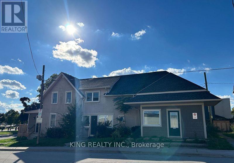 4729 Queen Street, Niagara Falls, Ontario  L2E 2M1 - Photo 24 - X12464276