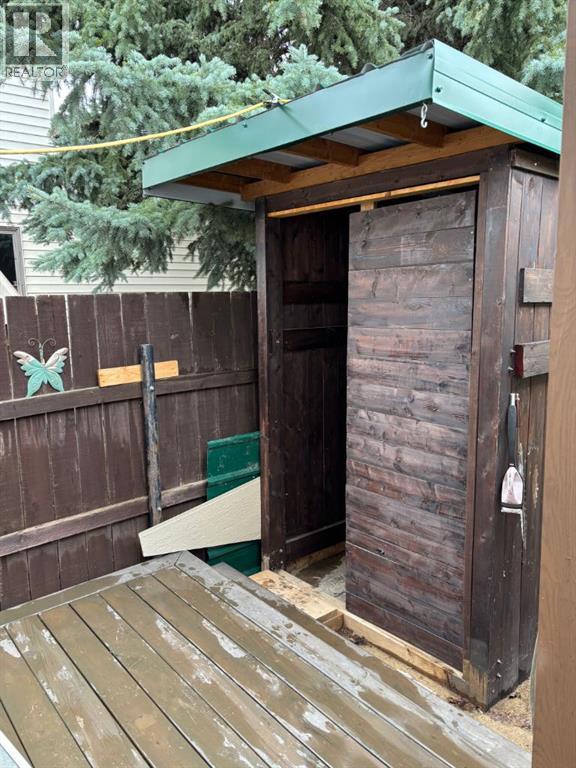 36 W Harker Avenue, Magrath, Alberta  T0K 1J0 - Photo 23 - A2247234