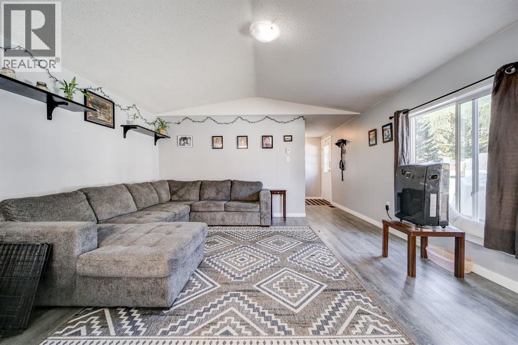 1117 231 Street, Hillcrest, Alberta  T0K 1C0 - Photo 14 - A2249470