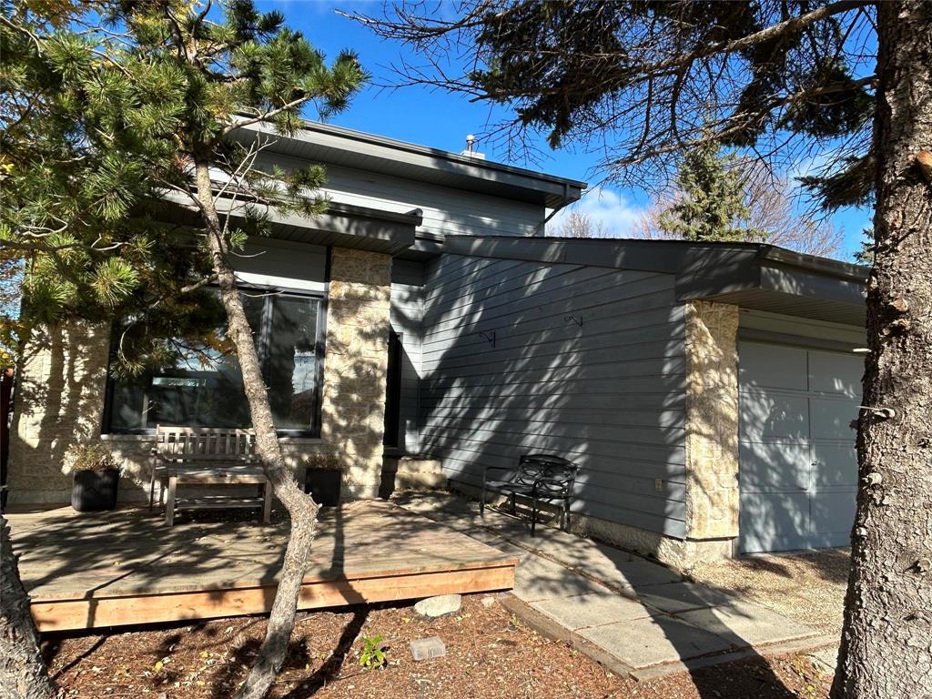 23 Whalers Cove, Winnipeg, Manitoba  R3T 5H1 - Photo 2 - 202526888