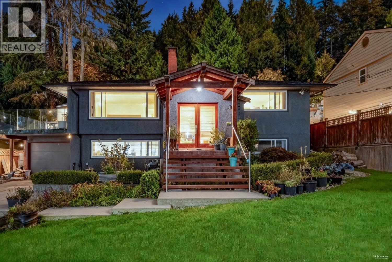 562 ALPINE COURT, north vancouver, British Columbia