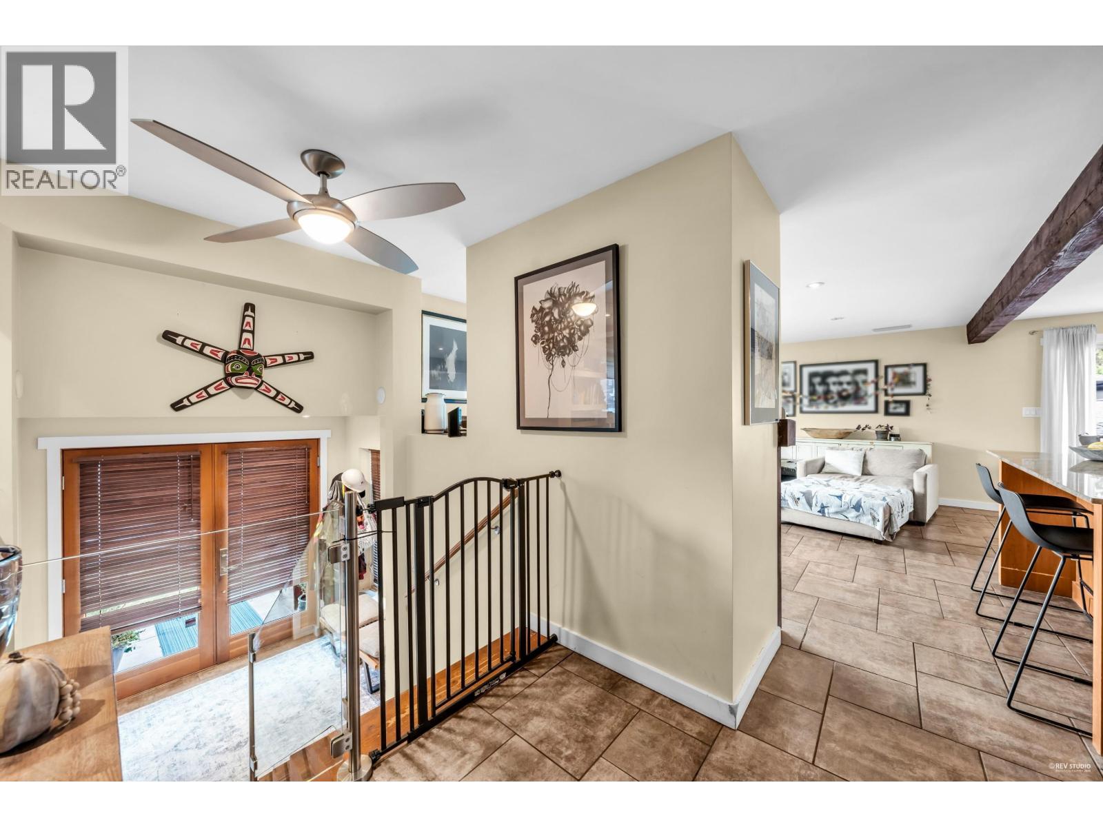 562 Alpine Court, North Vancouver, British Columbia  V7R 2L6 - Photo 21 - R3059877