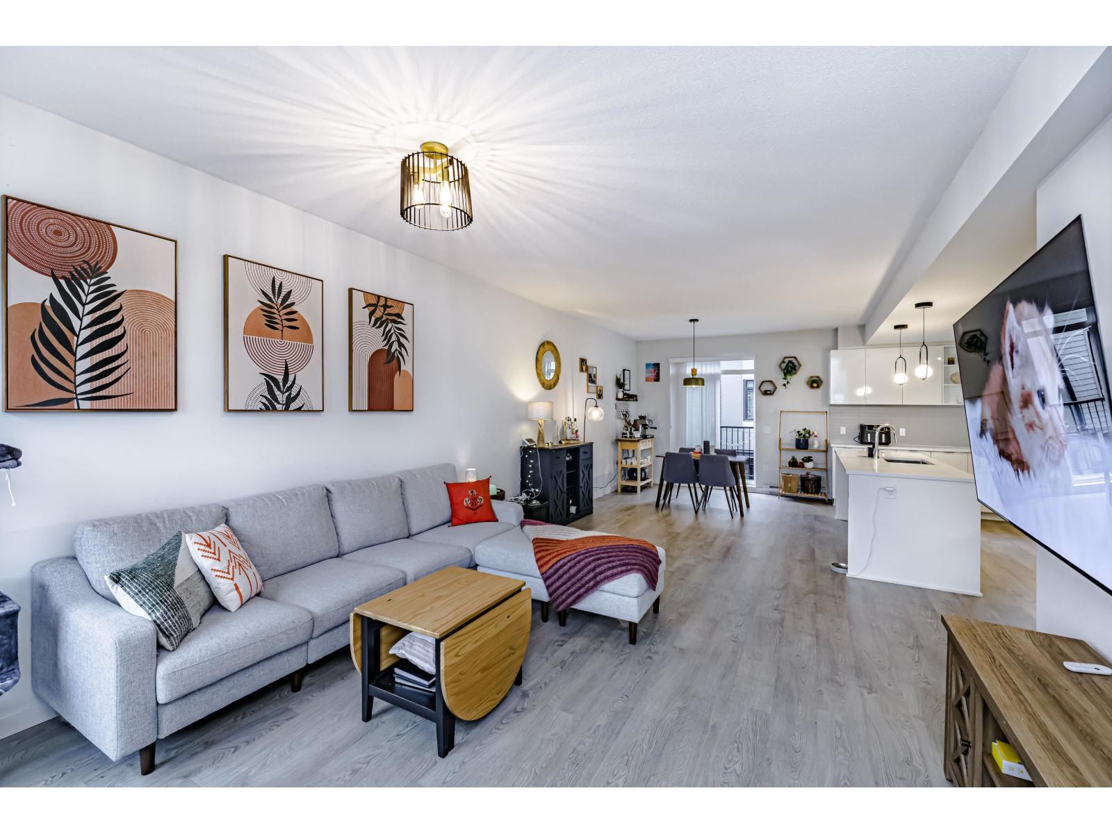 3 15151 EDMUND DRIVE, Surrey, British Columbia