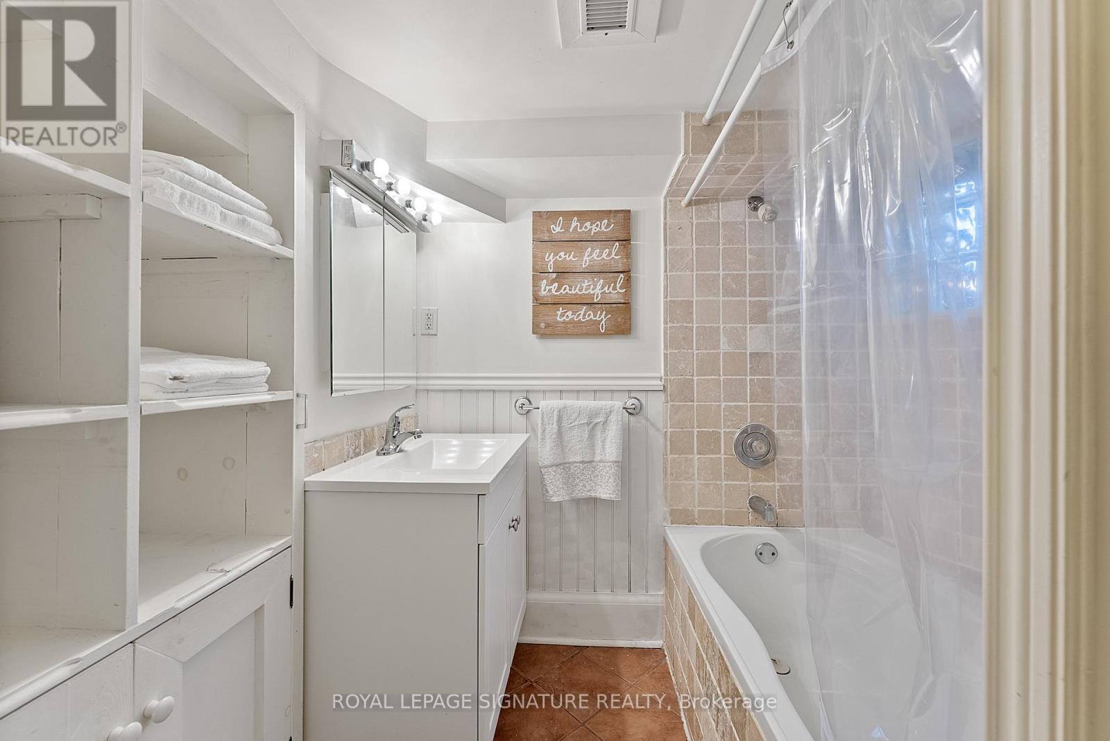 7 Norway Avenue, Toronto, Ontario  M4L 1P7 - Photo 40 - E12471464