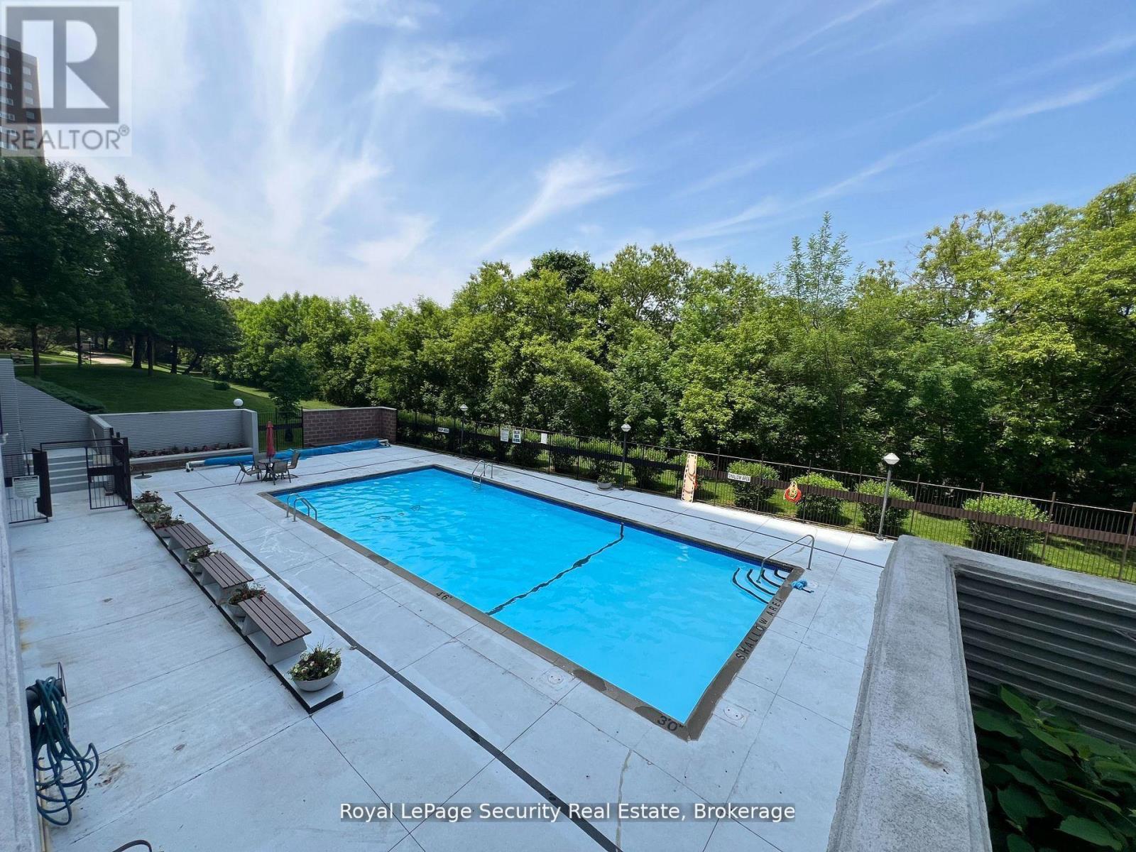 2005 - 260 Scarlett Road, Toronto (Rockcliffe-Smythe), Ontario  M6N 4X6 - Photo 40 - W12468941