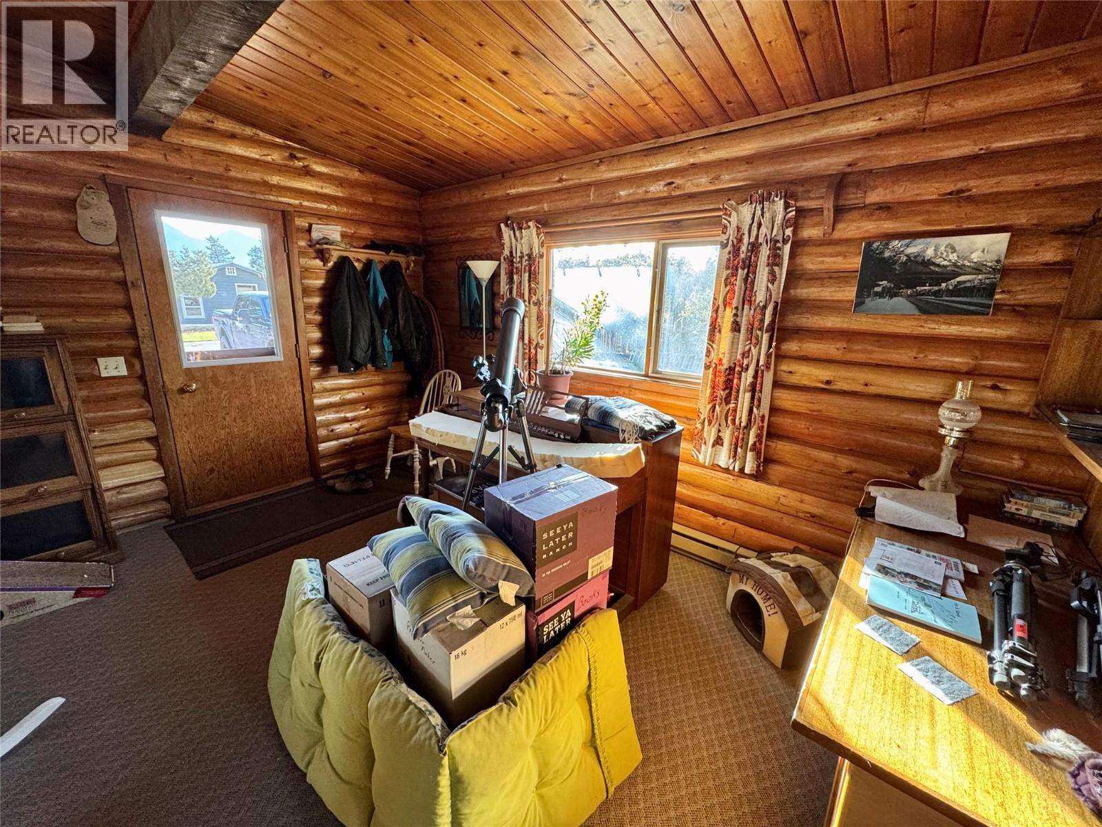 9209 Moffat Avenue, Wilmer, British Columbia  V0A 1K5 - Photo 7 - 10366233